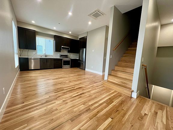 5th image of 2961 E St #2