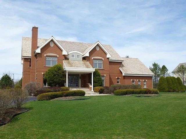1925 Braymore Dr photo 1