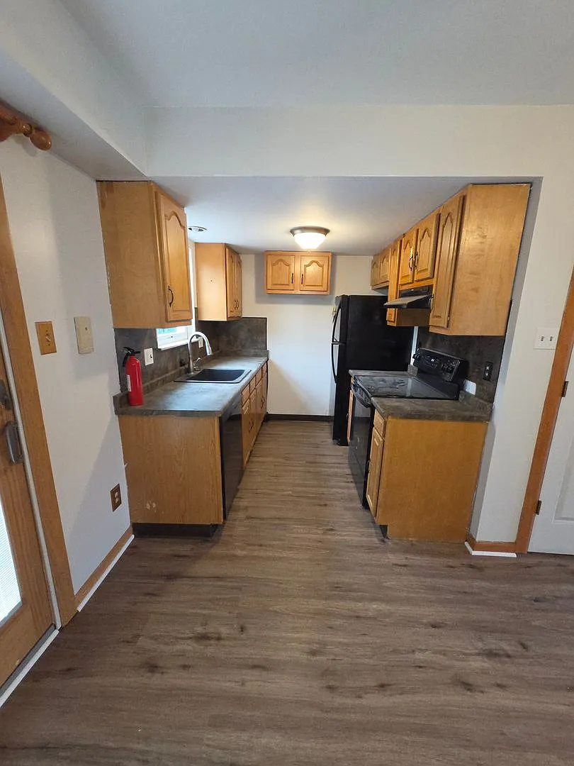 416 S. Saint George Street — Photo 4