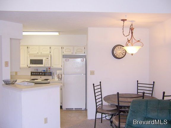 4th image of 1900 Brittany Dr #114