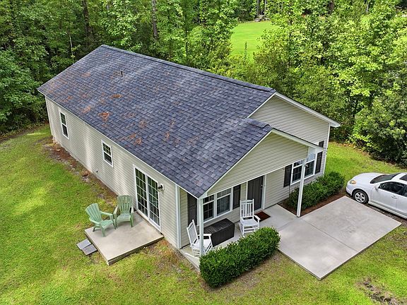 3rd image of 446 Pond Road