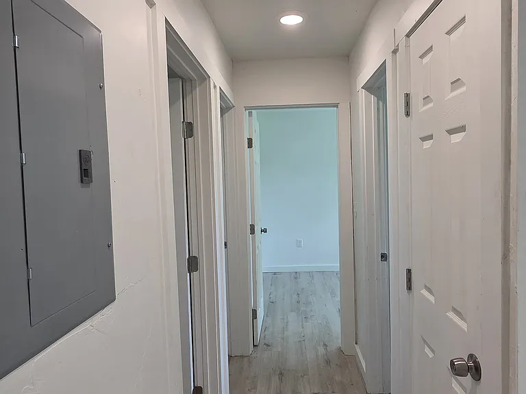 602 S 26th St — Photo 12