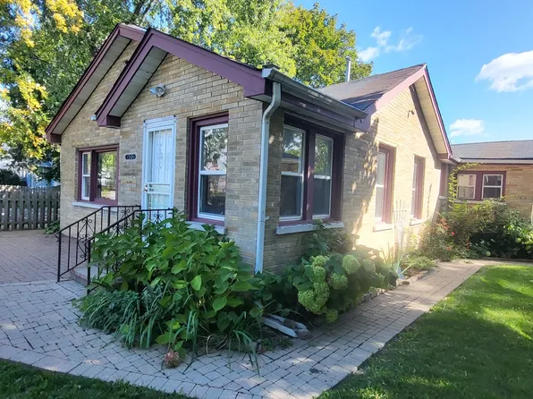 1501 Grove Ave, North Chicago, IL 60064