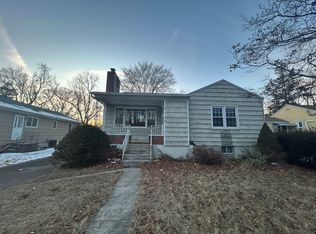 46 Colony St, Hamden, CT 06518