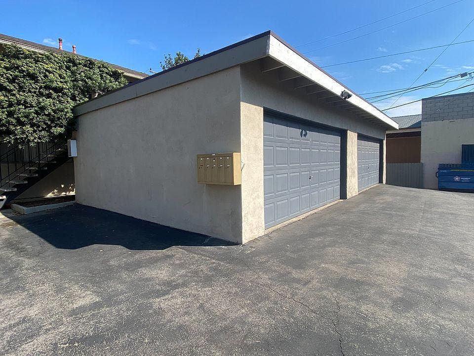 2nd image of 18242 Mandarin Ln #C
