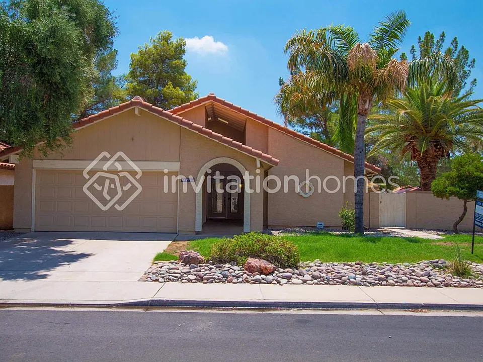 2155 W Kiva Ave