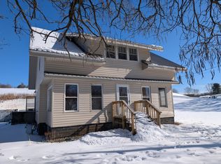47 N Main St, Amesville, OH