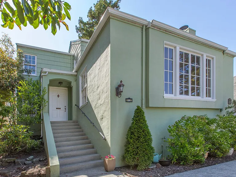 80 Castenada Ave — Photo 1