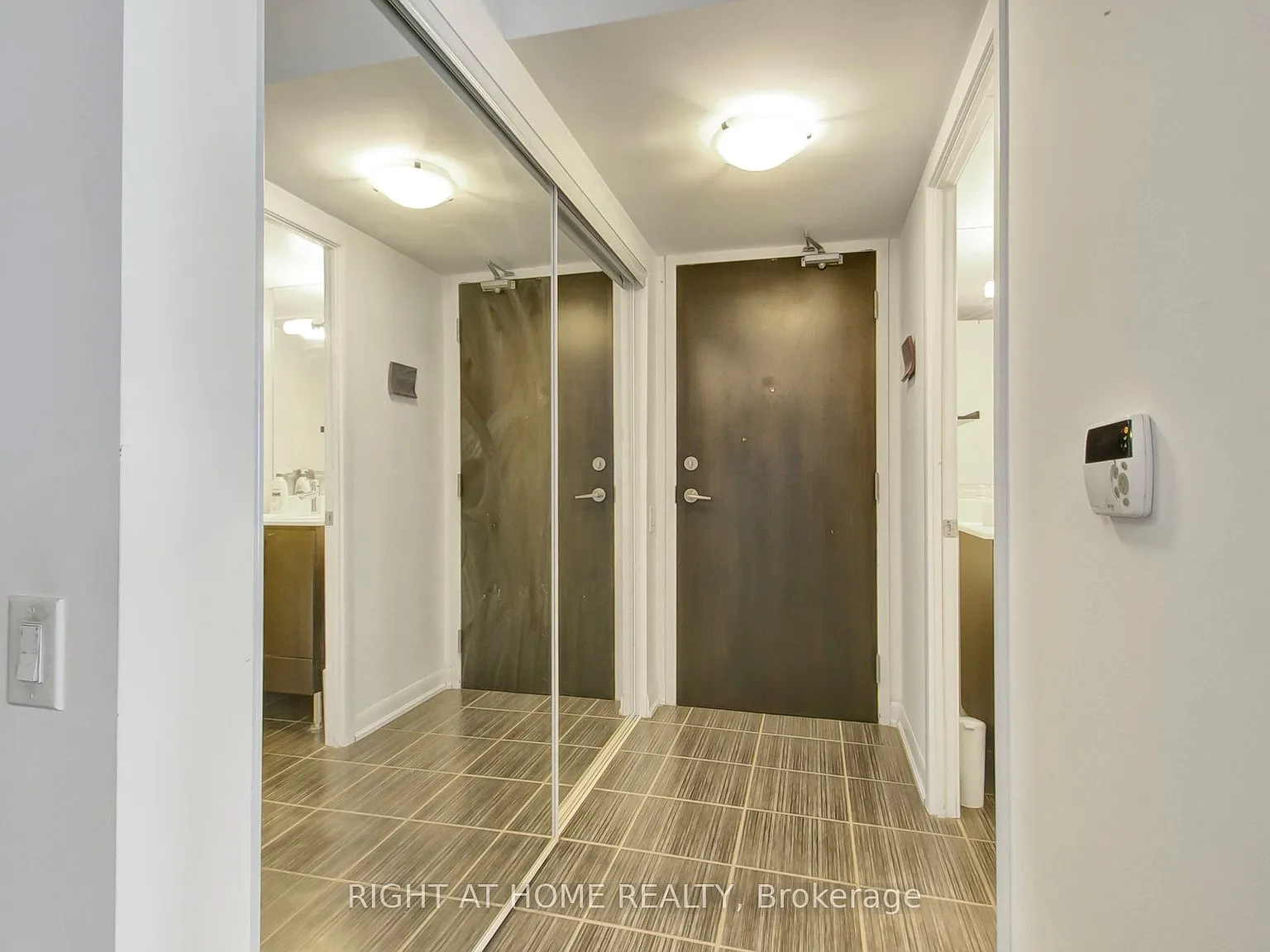 2 bed, $2,725 — Photo 4