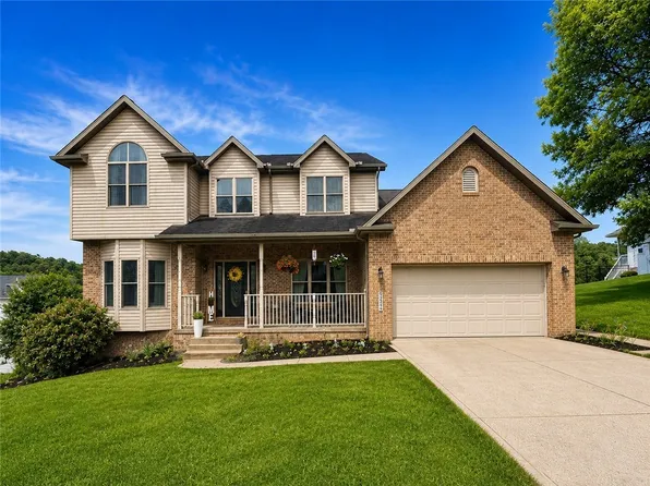 3324 Carriage Cir, Export, PA 15632
