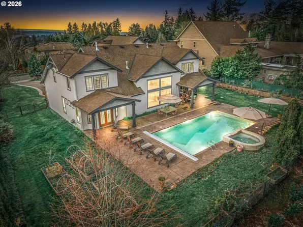 (undisclosed Address), Happy Valley, OR 97086