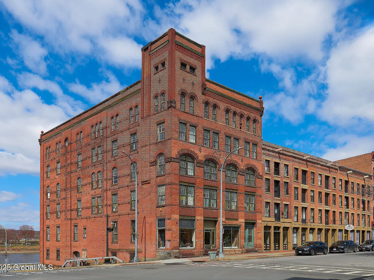 1 bed, 1100 sqft, $1,750 — Photo 1