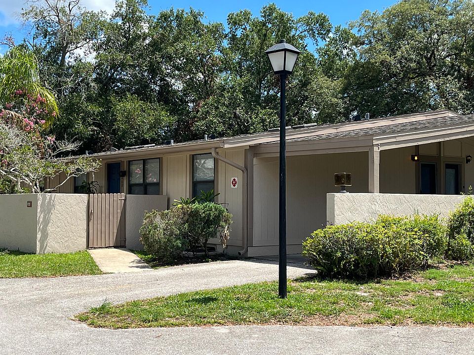 1st image of 408 S Sir Topaz Ln