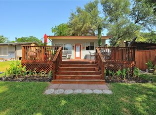 130 Marina View Ct, Weatherford, TX 76087