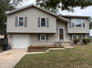 8138 Santa Fe Dr, Severn, MD 21144