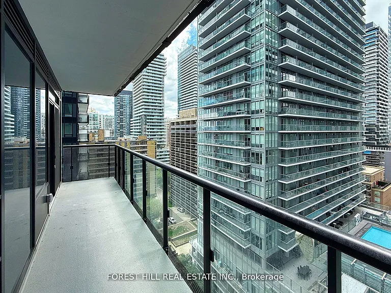 117 Broadway Ave #1302 — Photo 24