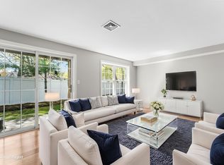 60 Dodge St APT 3, Beverly, MA 01915