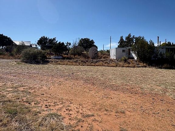 3rd image of 20 Oak Ln