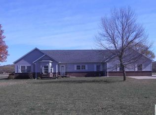 926 Riverview Dr, Cherokee, IA 51012