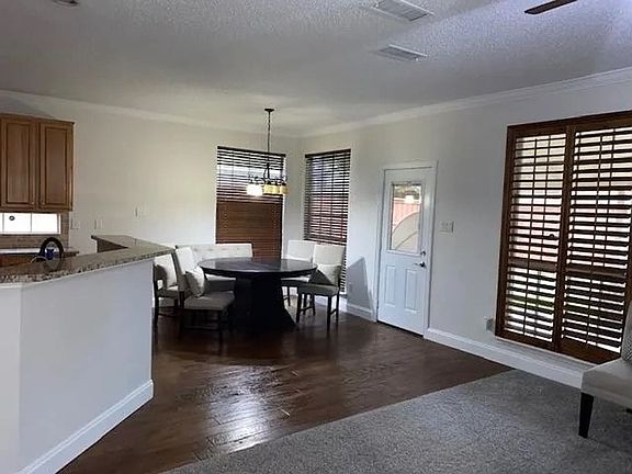 4th image of 4619 Heatherbrook Ln