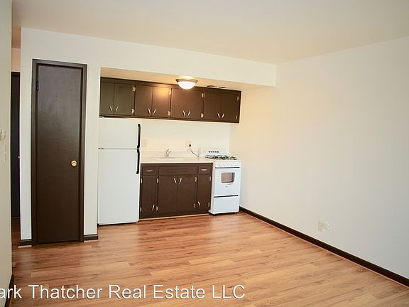 2nd image of 2812 E Bolivar Ave APT 20