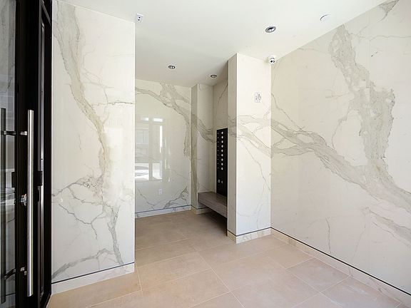 5th image of 1601 Larkin St Unit 205