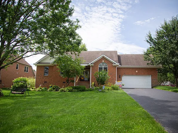 1483 Woods End Cove Ct, Bowling Green, KY 42104