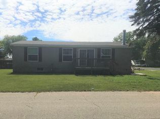 326 Bird St, Marinette, WI 54143