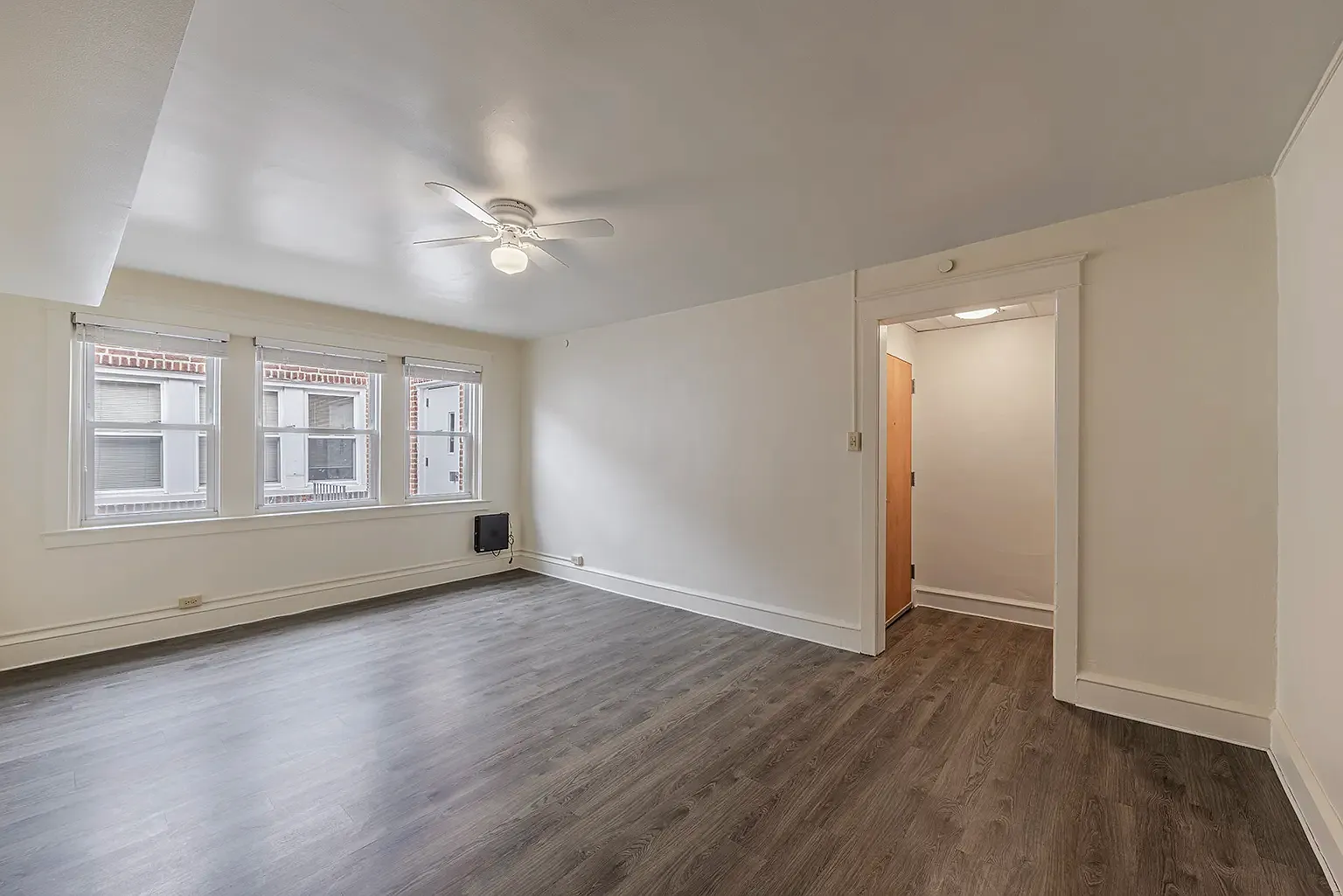 2 bed, 925 sqft, $1,950 — Photo 4