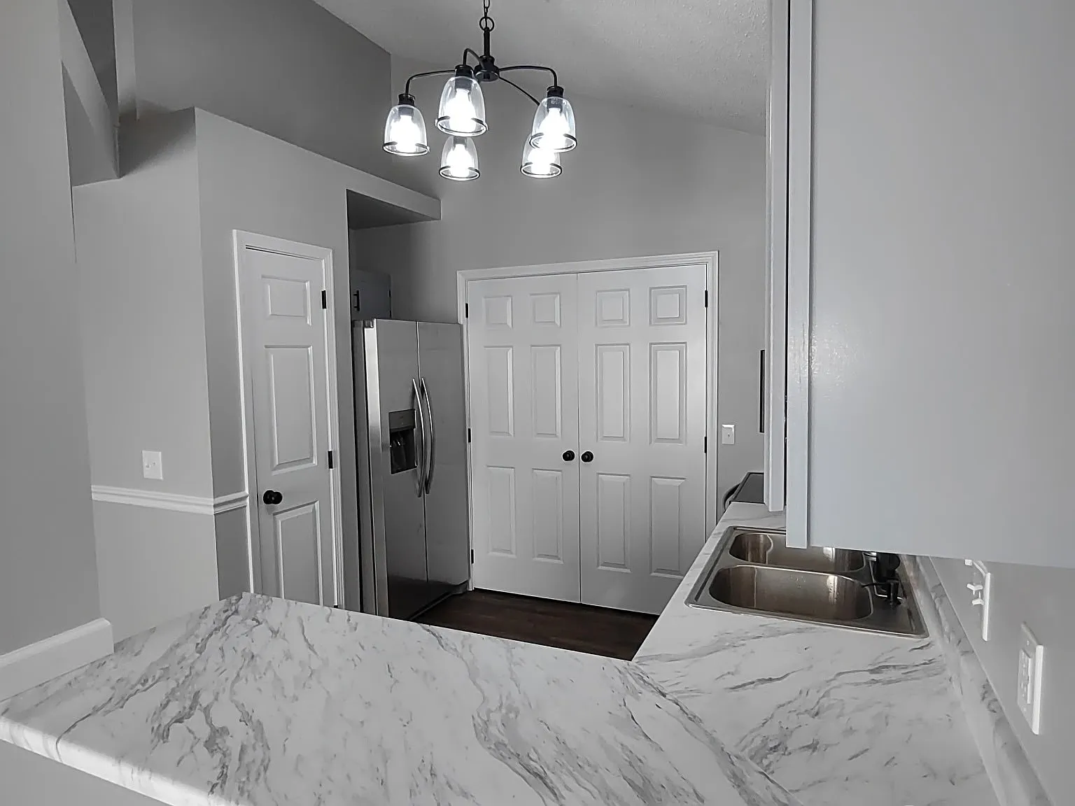 3 bed, 1500 sqft, $2,100 — Photo 4