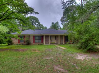 129 S Lake Dr, Hattiesburg, MS 39401