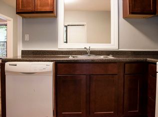 732 W Roscoe St APT 1S, Chicago, IL 60657