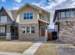 325 N Marquis Hts SE, Calgary, AB T3M 2A7