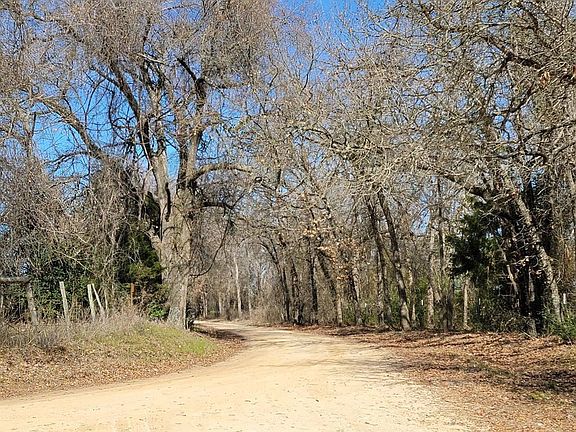 3rd image of County Road 2832