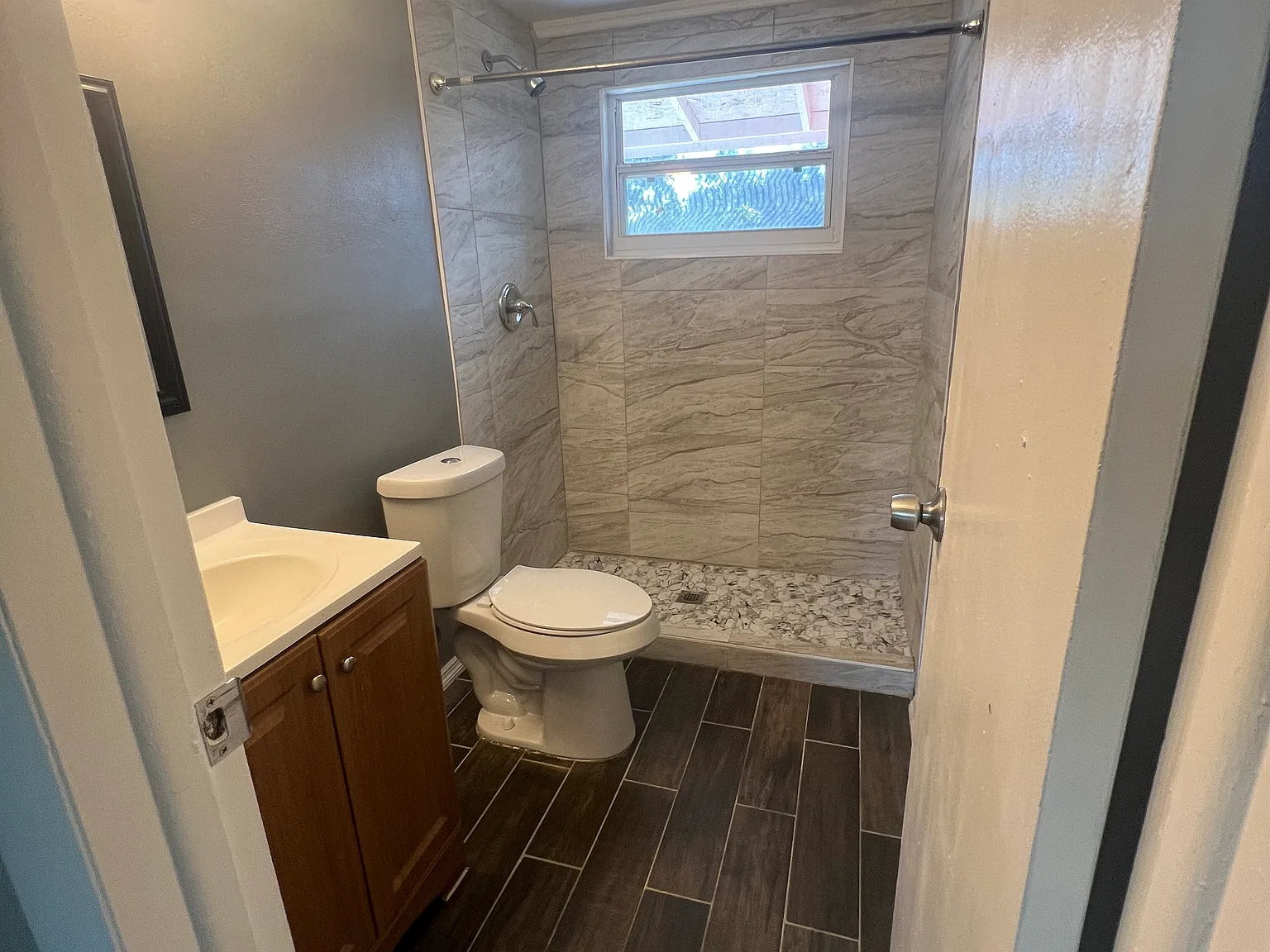 Studio, 400 sqft, $1,275 — Photo 3