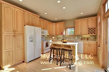 4th image of 2205 E Stratford Ct