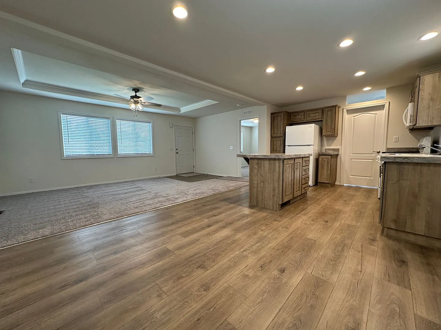 Gated Brand New 3-Bedroom Mobile Home in Prime La Loma District — Photo 3