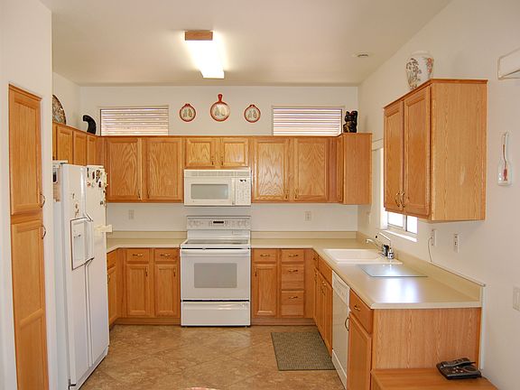 2nd image of 15340 W Via Montoya