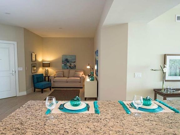 4th image of 1325 Snell Isle Blvd NE Unit 309