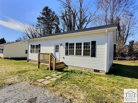 3rd image of 1624 Stultz Rd