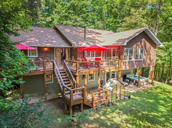 134 Sunburst Dr, Franklin, NC 28734