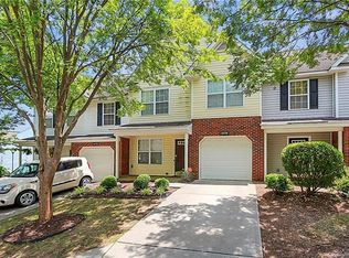 16736 Timber Crossing Rd, Charlotte, NC 28213