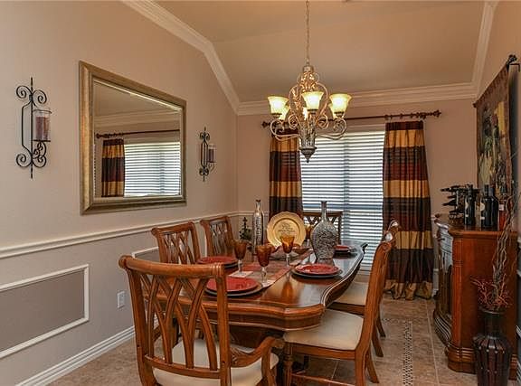 5th image of 19 Zachary Ct