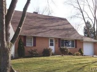 1245 Walnut Ln, Macungie, PA 18062