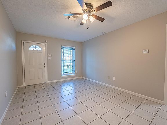 5th image of 8124 Beech Cove Ln