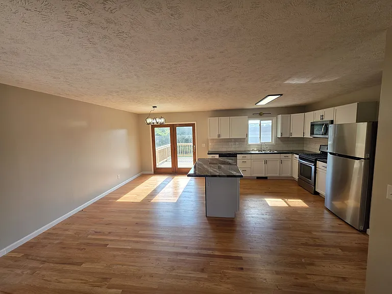 1802 Keyway Dr — Photo 7