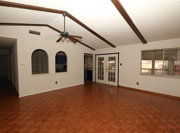 2nd image of 3511 Hillridge Dr