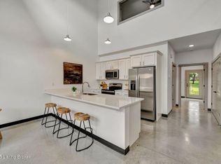 612 Burnett Ridge Rd, Louisville, KY 40243