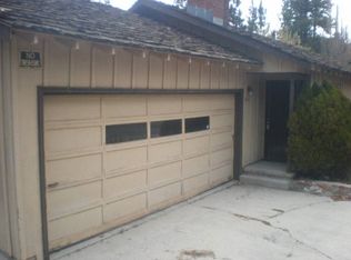 201 Bernhardt Ln, Big Bear City, CA 92314