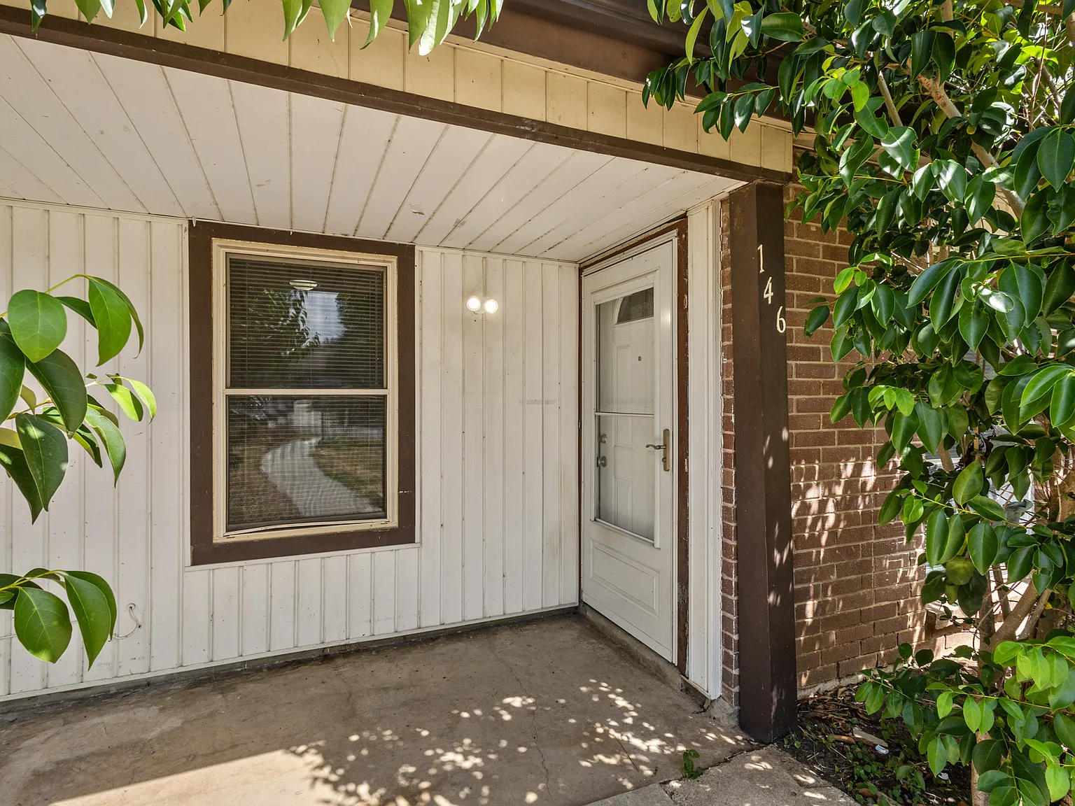4 bed, 1852 sqft, $1,500 — Photo 2
